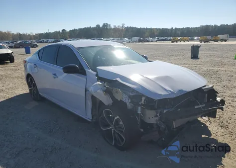 2024 Nissan Altima Sr z USA, uszkodzony, nr VIN 1N4BL4CV9RN359531